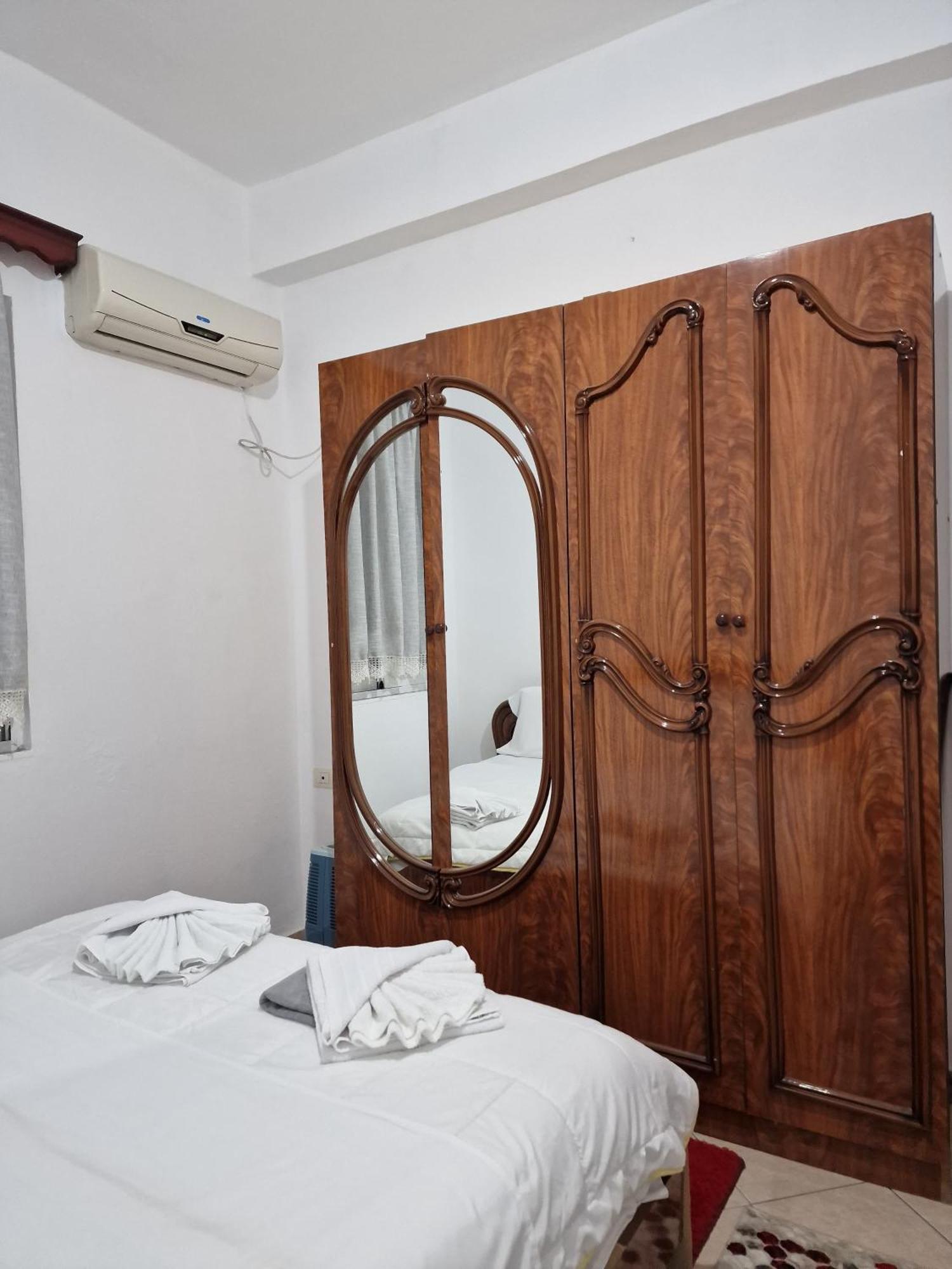 Apartment Antigona Gjirokastër Exterior foto